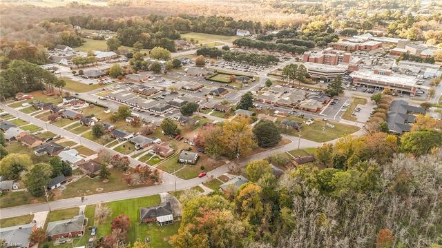 131 Rosedale DR, Elizabeth City, NC 27909