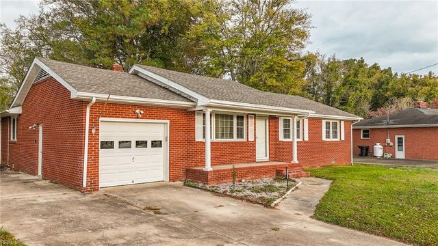 131 Rosedale DR, Elizabeth City, NC 27909