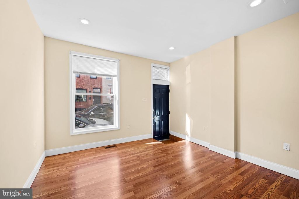 Image 2 of property listing at 307 FAGLEY ST, Baltimore, MD 21224