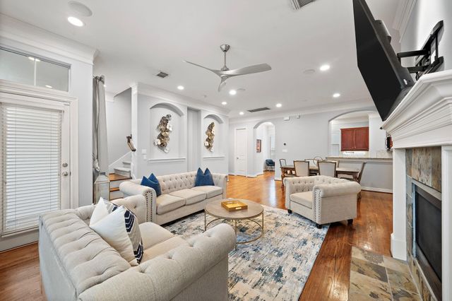 3929 Floyd Street, Houston, TX 77007