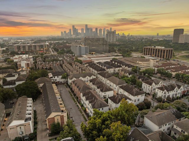 3929 Floyd Street, Houston, TX 77007