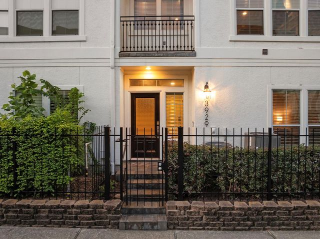 3929 Floyd Street, Houston, TX 77007