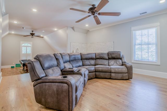 1619 Georgetown Ln, Murfreesboro, TN 37129
