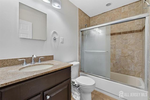 94 Beverly Hill Terrace F, Woodbridge Proper, NJ 07095