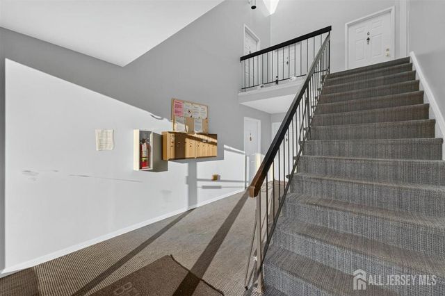 94 Beverly Hill Terrace F, Woodbridge Proper, NJ 07095