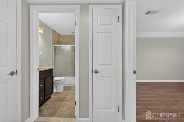 94 Beverly Hill Terrace F, Woodbridge Proper, NJ 07095