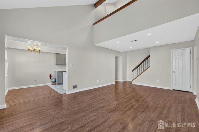 94 Beverly Hill Terrace F, Woodbridge Proper, NJ 07095