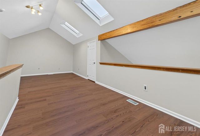94 Beverly Hill Terrace F, Woodbridge Proper, NJ 07095