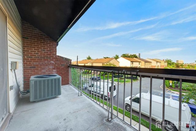 94 Beverly Hill Terrace F, Woodbridge Proper, NJ 07095