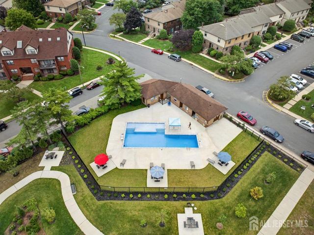 94 Beverly Hill Terrace F, Woodbridge Proper, NJ 07095