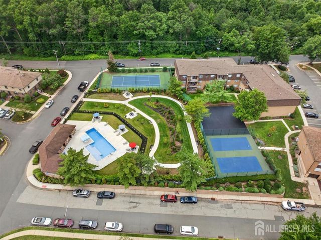 94 Beverly Hill Terrace F, Woodbridge Proper, NJ 07095