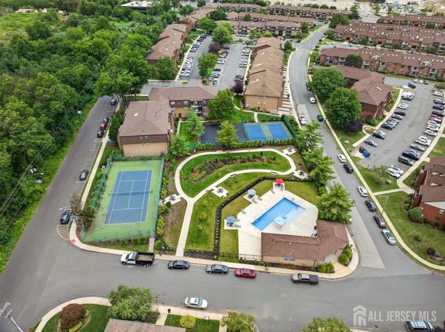 94 Beverly Hill Terrace F, Woodbridge Proper, NJ 07095