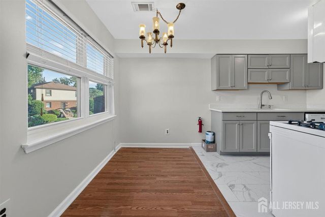 94 Beverly Hill Terrace F, Woodbridge Proper, NJ 07095