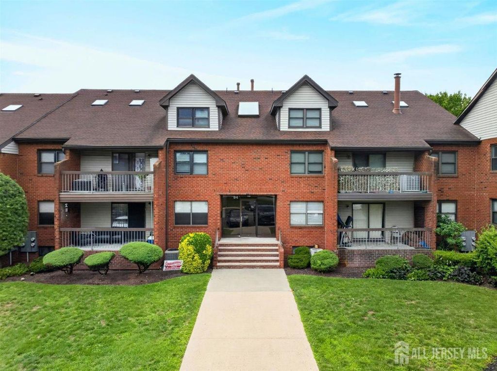 94 Beverly Hill Terrace F, Woodbridge Proper, NJ 07095