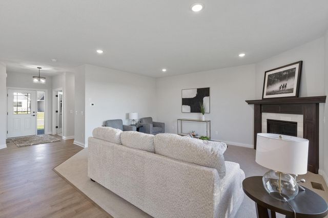 1708 Spruce Street, Farmington, MN 55024