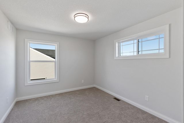 1708 Spruce Street, Farmington, MN 55024