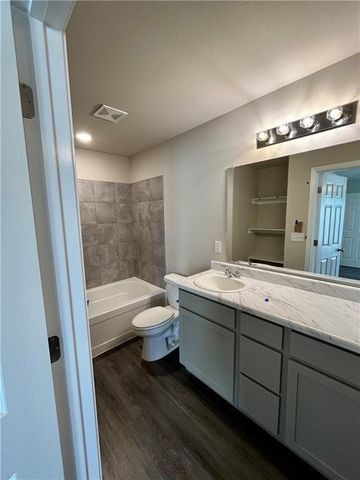 909 Egret Road, Fayetteville, AR 72701