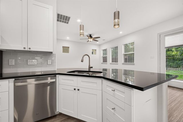 159 Benjis Place, The Woodlands, TX 77380