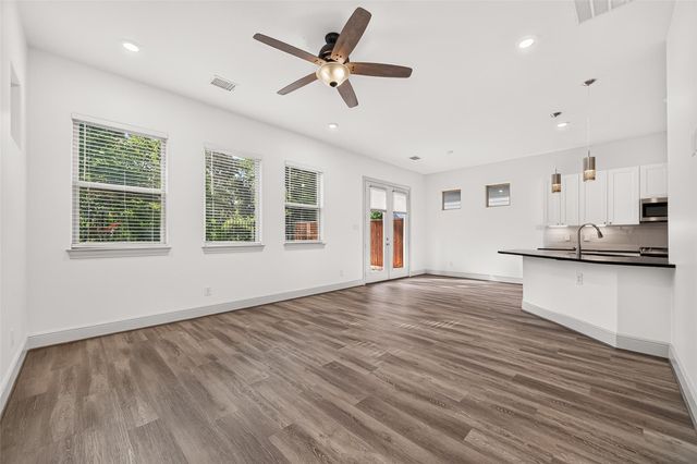 159 Benjis Place, The Woodlands, TX 77380