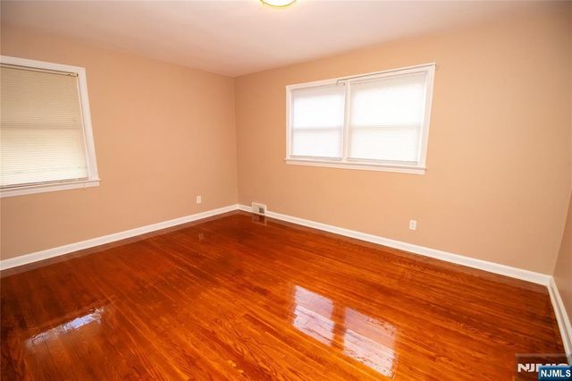 284 Continental Avenue, River Edge, NJ 07661