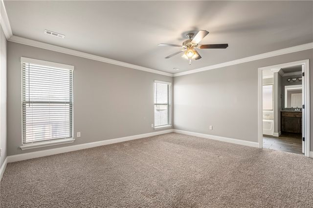 6002 Hoover Street, Bentonville, AR 72713