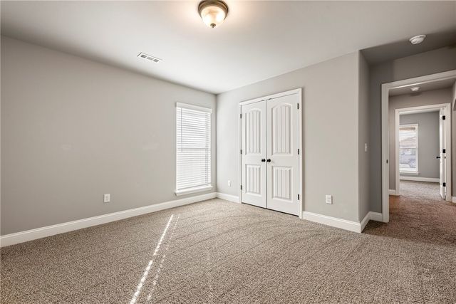 6002 Hoover Street, Bentonville, AR 72713