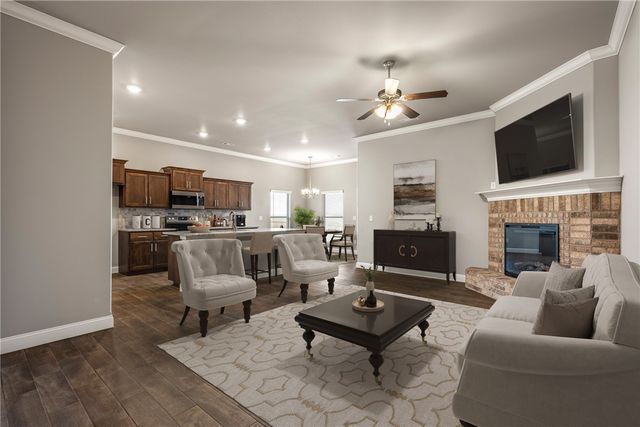 6002 Hoover Street, Bentonville, AR 72713