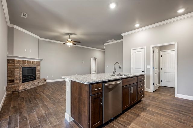 6002 Hoover Street, Bentonville, AR 72713