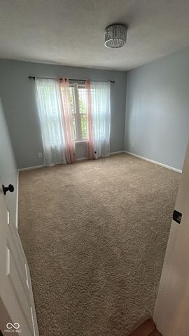 5400 Wakefield Drive S, Greenwood, IN 46142