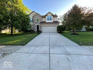 5400 Wakefield Drive S, Greenwood, IN 46142