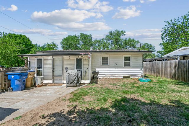 1801 E Ventnor St, Park City, KS 67219