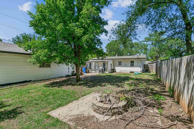 1801 E Ventnor St, Park City, KS 67219