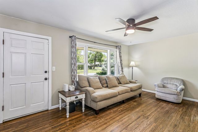 1801 E Ventnor St, Park City, KS 67219