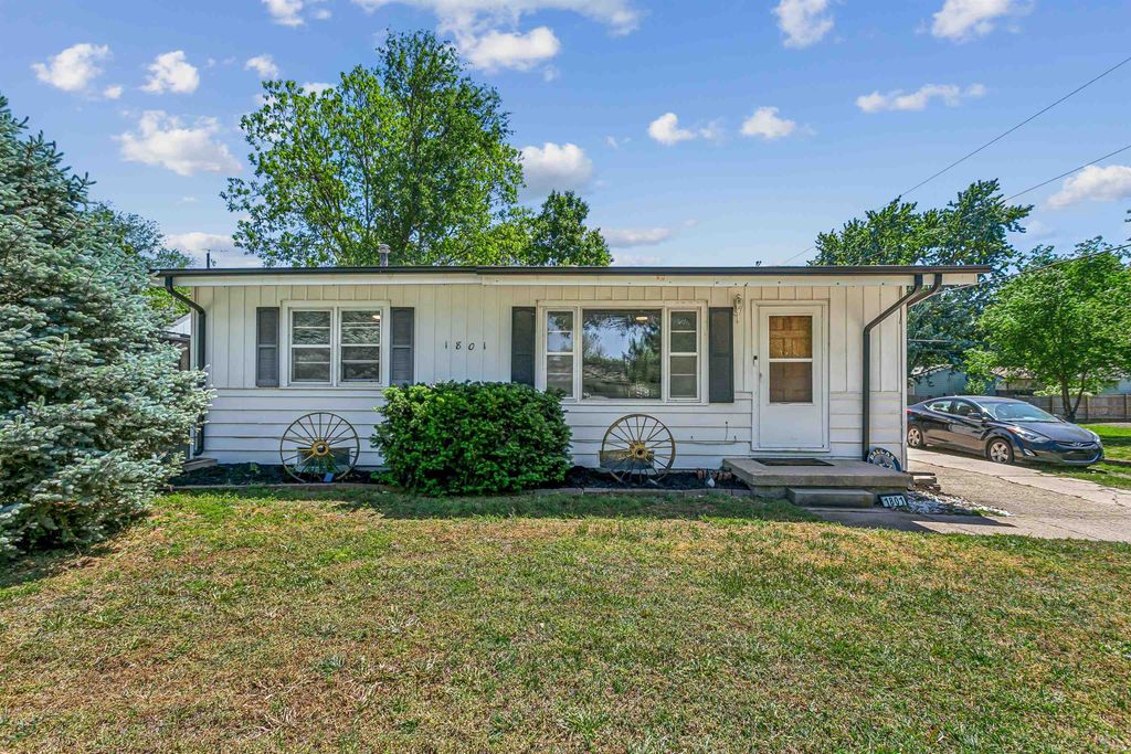 1801 E Ventnor St, Park City, KS 67219