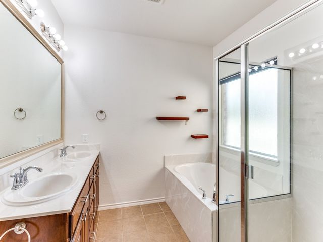 2213 Laurel Forest Drive, Fort Worth, TX 76177