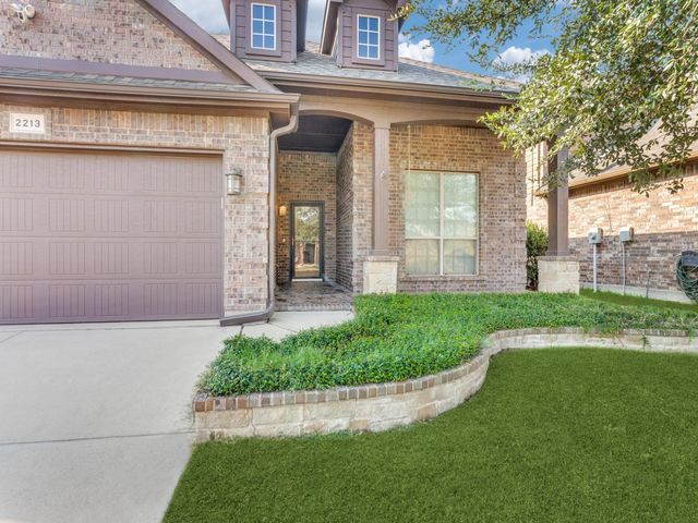 2213 Laurel Forest Drive, Fort Worth, TX 76177