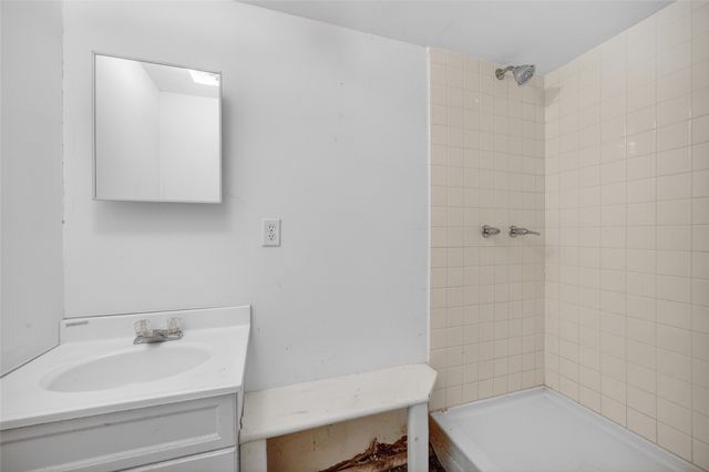 2809 62nd Street, Des Moines, IA 50322