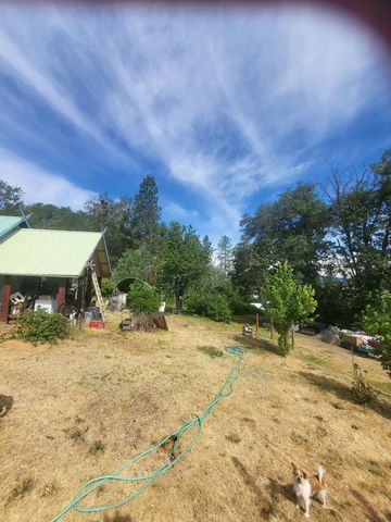 755 Ort Lane, Merlin, OR 97532