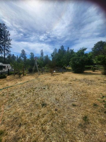 755 Ort Lane, Merlin, OR 97532