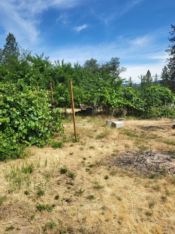 755 Ort Lane, Merlin, OR 97532