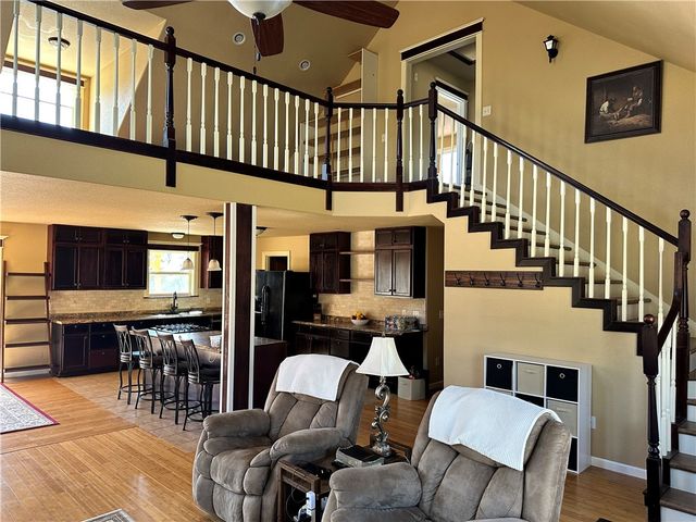 469076 E 595 Road, Watts, OK 74964