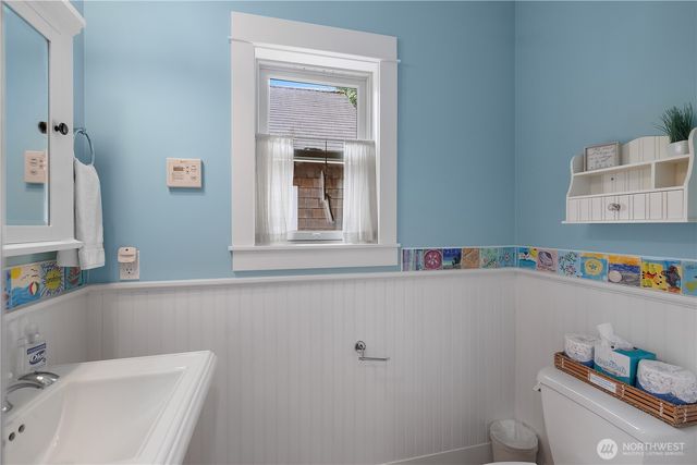 17 Beach Cabin Lane, Pacific Beach, WA 98571