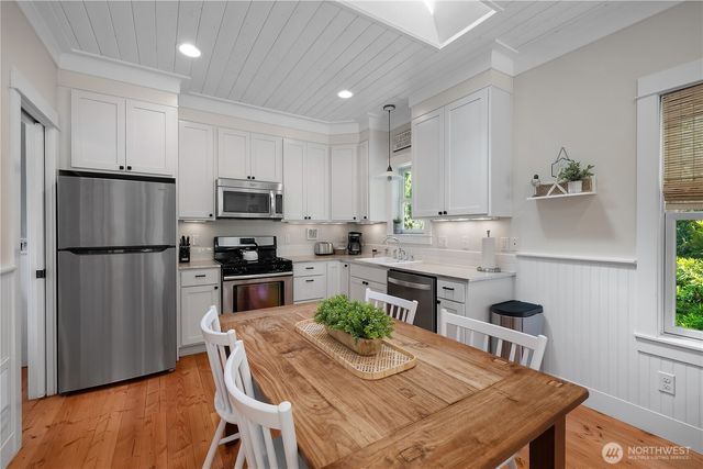 17 Beach Cabin Lane, Pacific Beach, WA 98571