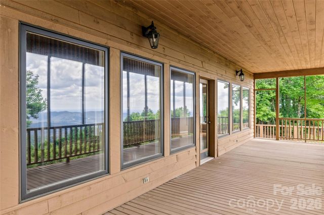 576 Lake Vista Drive, Glade Valley, NC 28627