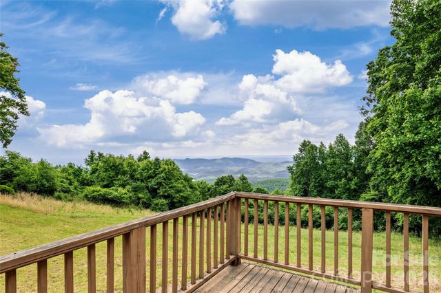 576 Lake Vista Drive, Glade Valley, NC 28627