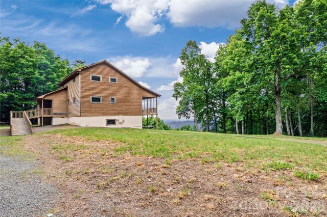 576 Lake Vista Drive, Glade Valley, NC 28627