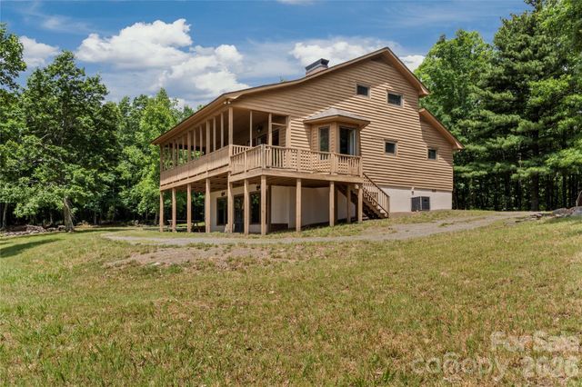576 Lake Vista Drive, Glade Valley, NC 28627