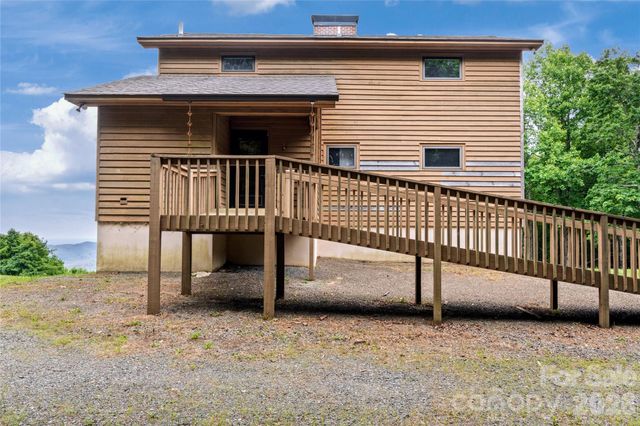 576 Lake Vista Drive, Glade Valley, NC 28627