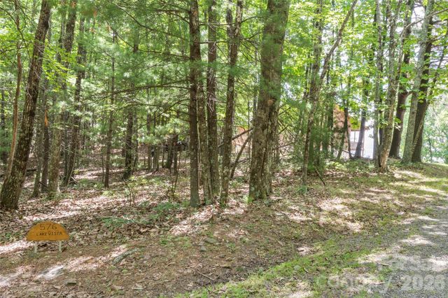 576 Lake Vista Drive, Glade Valley, NC 28627