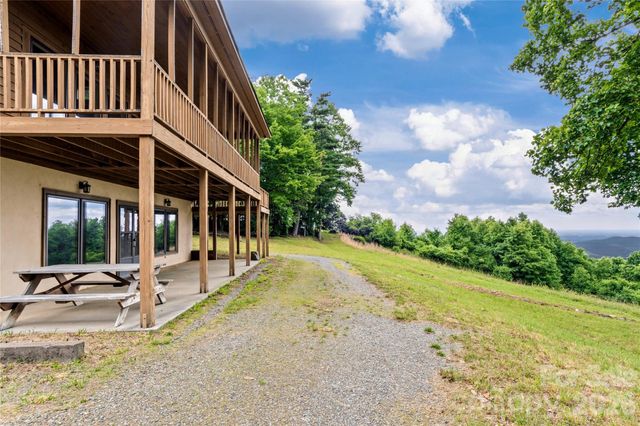 576 Lake Vista Drive, Glade Valley, NC 28627